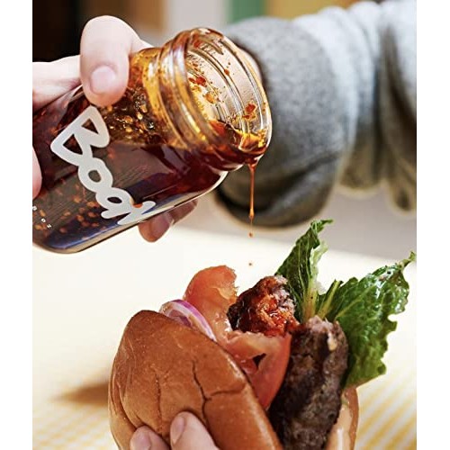 Boon Sauce Chili Oil, 8 Ounces, Spicy Chili Oil with Garlic, A...