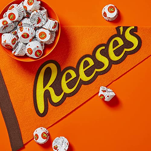 REESESChocolate 32oz Bulk Miniatures White Creme Peanut Butter C...