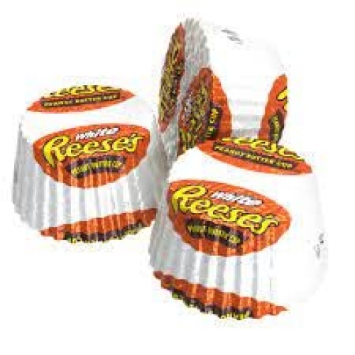 REESESChocolate 32oz Bulk Miniatures White Creme Peanut Butter C...