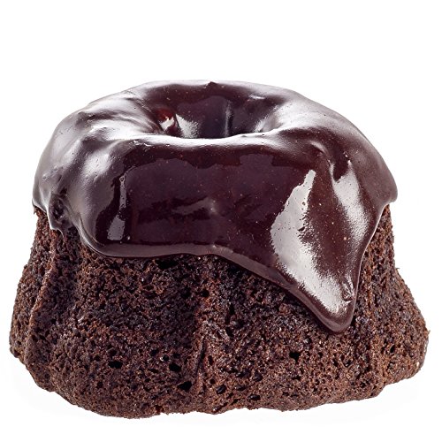 Chocolate Mini Bundt And Red Velvet Whoopie Pie With Butter Crea