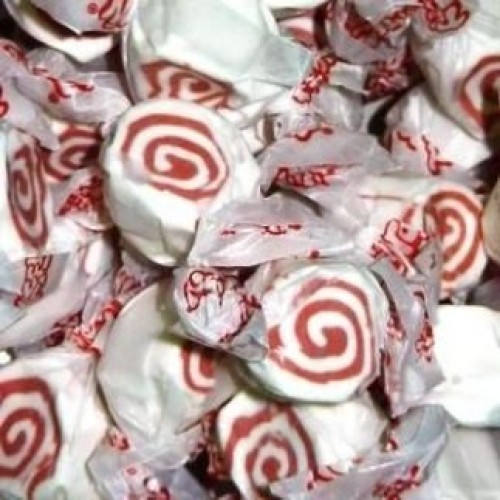 Red Velvet Cake Gourmet Salt Water Taffy 2 Lb - 32 Oz