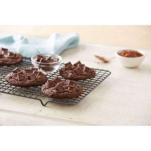 Hersheys Milk Chocolate Bulk Holiday Candy, 4.4 Ounce, Extra La