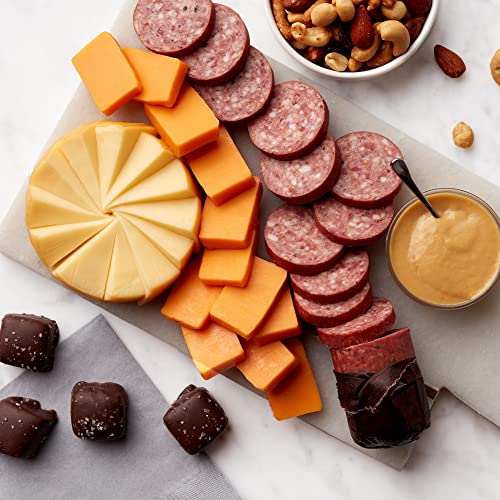 Hickory Farms Favorite Flavors Gift Box | Gourmet Food Gift Bask