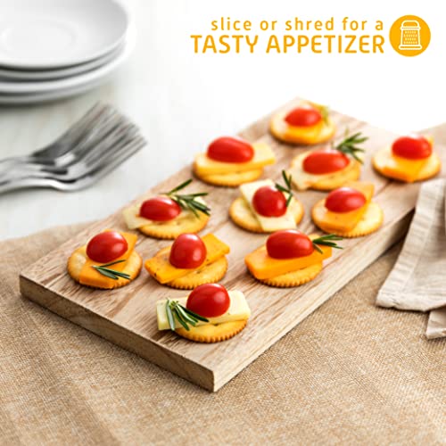 HunkaChunka Wisconsin Cheese Gift Basket, Includes 6 Cheddar Che...