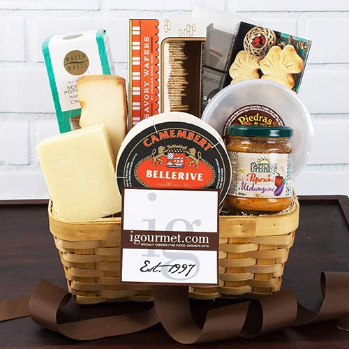 International Connoisseur Gift Basket