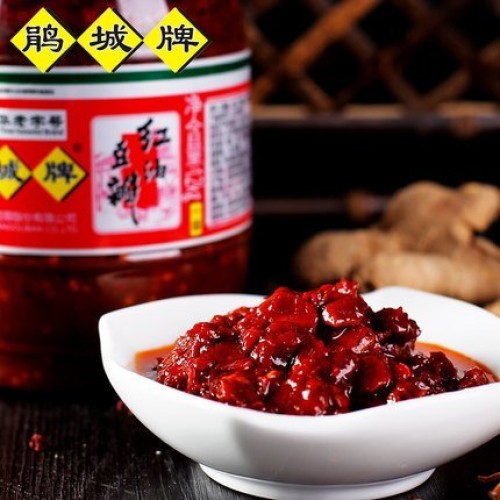 Sichuan Pixian Boad Bean Paste with Red Chili Oil Plus 3.5 Oz Si...