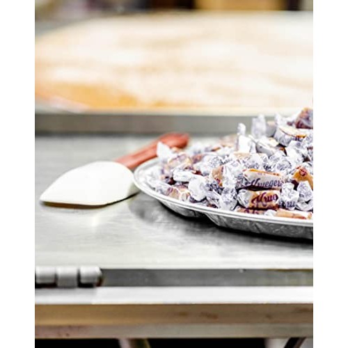 Pecan Caramel, Smooth Creamy Caramel With Pecan Mixed In Kettle