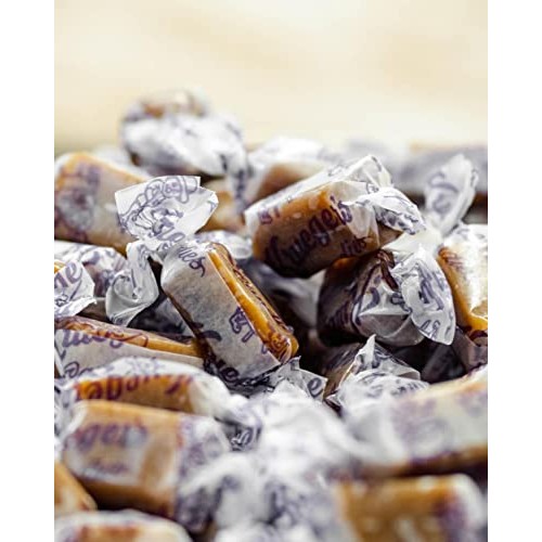Pecan Caramel, Smooth Creamy Caramel With Pecan Mixed In Kettle