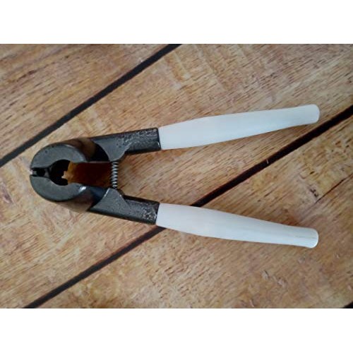 Heavy Duty Nut Cracker Innovative Design Works Great On Walnuts,