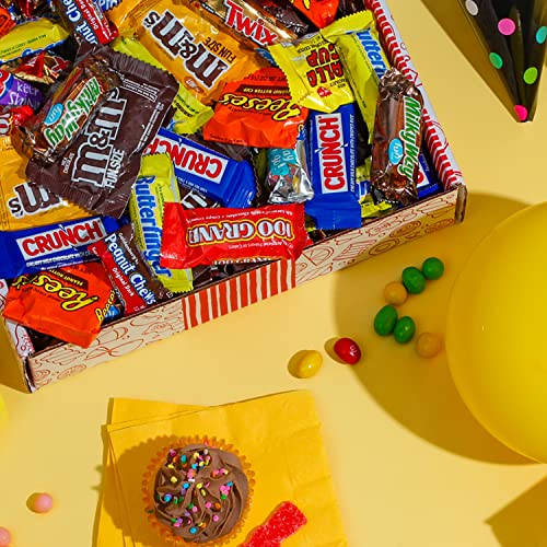 Valentines Day Chocolate Gift Box - 3 Pounds - Fun Size Chocolat...