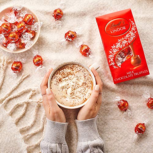 Lindt Lindor Milk Chocolate Truffles, 25.4 Oz, 60 Count
