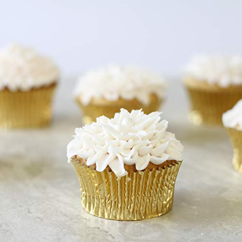Celebakes by CK Products Whimsical White Buttercream Premium Ici...