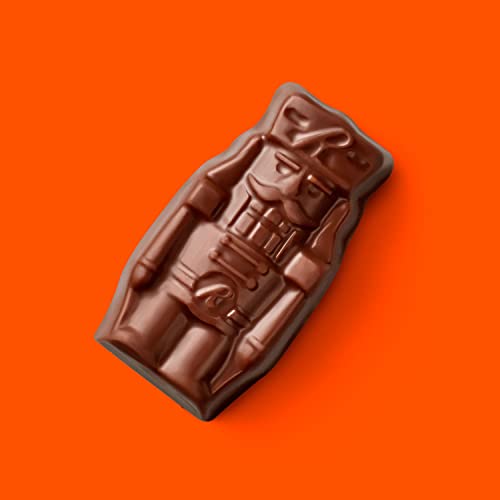 REESES Milk Chocolate Peanut Butter Creme Nutcrackers Candy, Ch...