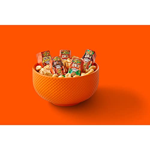 REESES Milk Chocolate Peanut Butter Creme Nutcrackers Candy, Ch...