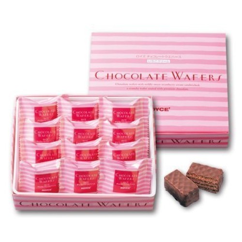Lloyds Chocolate Wafers Strawberry Cream 12 Pieces