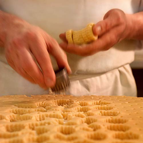 Shortbread House Of Edinburgh, Handmade White Chocolate And Haze