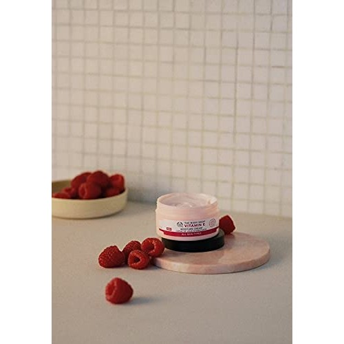The Body Shop Vitamin E Moisture Cream, Paraben-Free Facial Crea