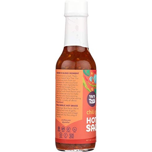 Yais Thai Chili Garlic Hot Sauce 5 Ounce Bottle