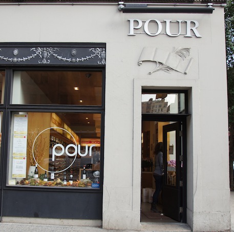 Pour